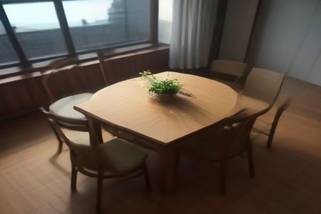 团队会议室内多人围坐讨论网络内容审核流程，白板上写满流程图